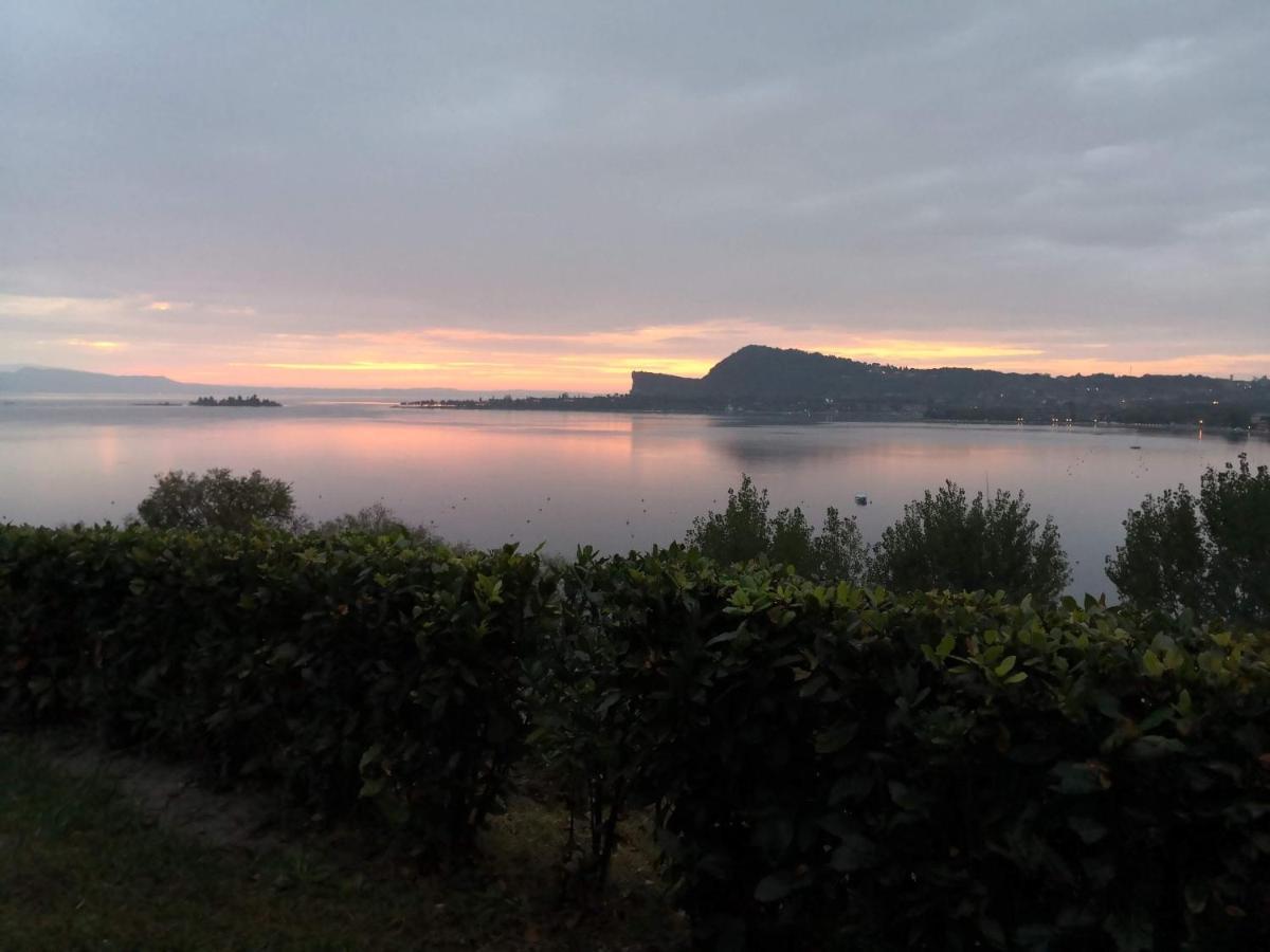 Note Di Lago Manerba del Garda Extérieur photo